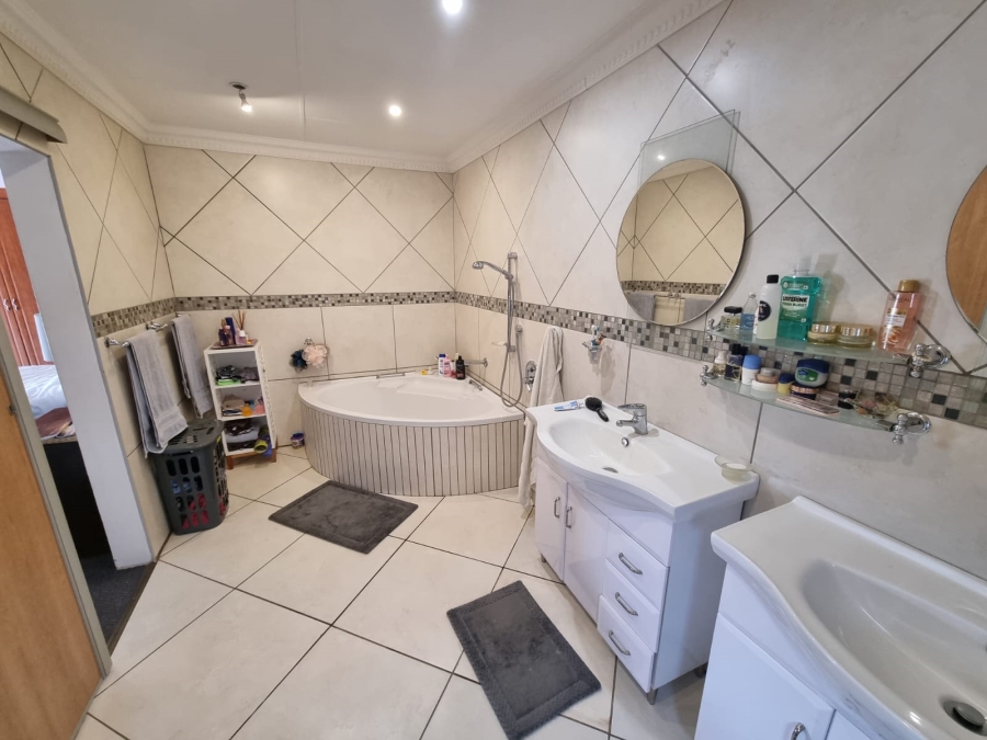 Commercial Property for Sale in Waterkloof A H North West